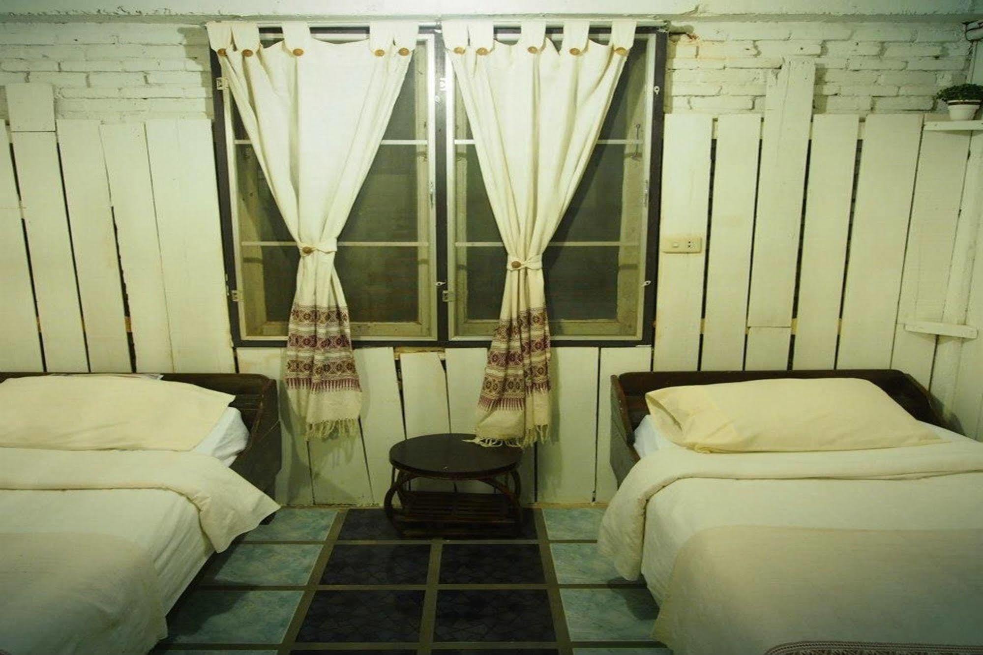נאן Srinual Lodge מראה חיצוני תמונה
